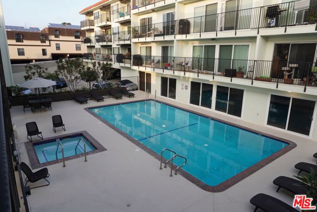 1720 Ardmore Avenue, Hermosa Beach, California 90254, 1 Bedroom Bedrooms, ,1 BathroomBathrooms,Residential,Sold,Ardmore,21110129