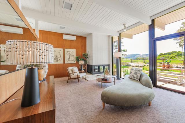 2104 Lexington Avenue, San Mateo CA: https://media.crmls.org/mediaz/7dcbca8f-a577-45cc-af7a-3be0d46757d9.jpg