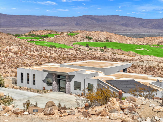 Image 3 of 65 For 71260 Oasis Trail