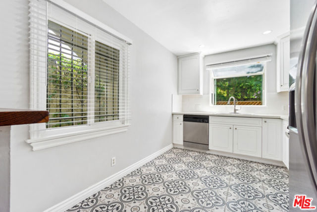 920 Westbourne Drive, West Hollywood CA: https://media.crmls.org/mediaz/7dcc8f71-e999-4fd3-b6ed-39772dfbaa5e.jpg