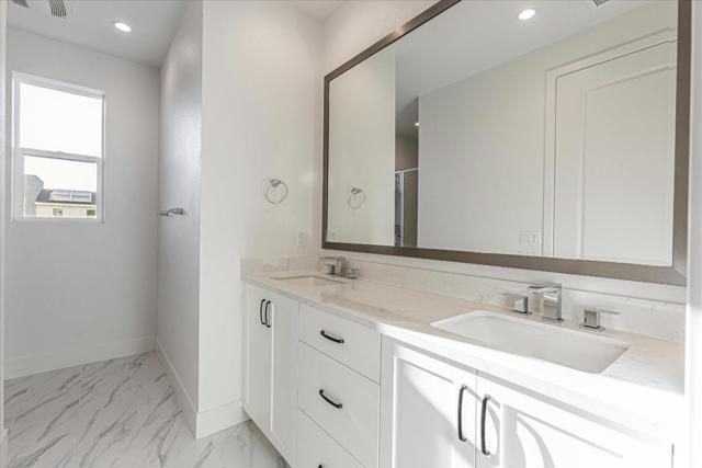 7021 Sunglow Terrace, San Ramon CA: https://media.crmls.org/mediaz/7dcccd37-0eb8-45be-90c7-27cf68fabc2d.jpg