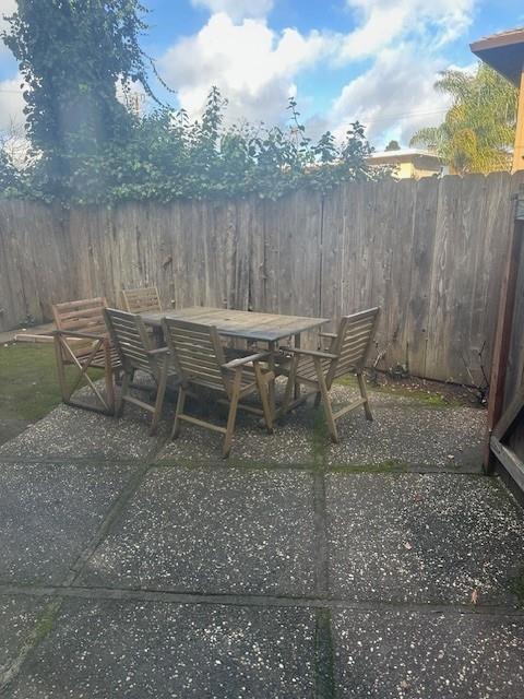 718 N Claremont Street, San Mateo CA: https://media.crmls.org/mediaz/7dccfbc6-5739-4bc3-8d09-2bb14daec2ab.jpg
