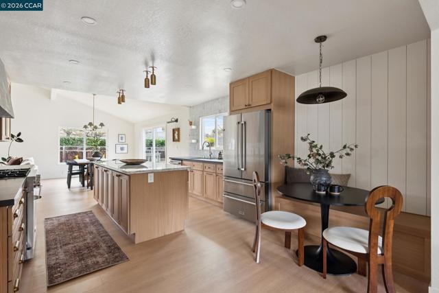 Image 7 of 60 For 3085 Avellano Drive