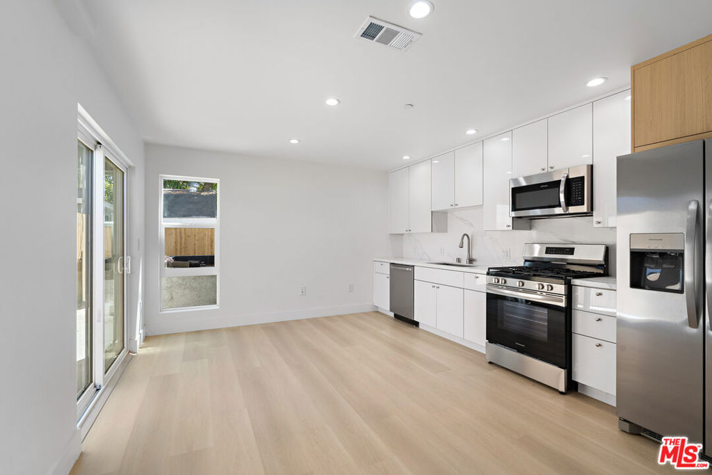 10965 Calvert #2