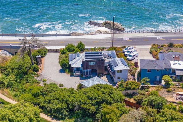 1004 W Cliff Drive, Santa Cruz CA: https://media.crmls.org/mediaz/7dcd903e-1003-40d5-b7ea-a3c0f4c675cd.jpg