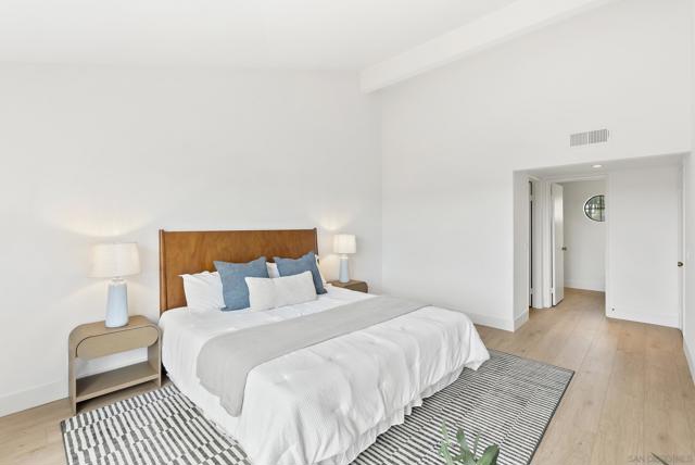 3133 Vista Rica, Carlsbad CA: https://media.crmls.org/mediaz/7dce55b4-ebe8-4986-8975-127169a41752.jpg