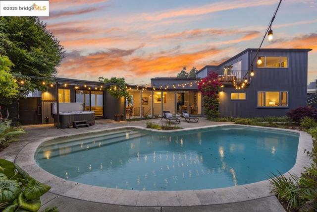 8715 Don Carol Drive, El Cerrito CA: https://media.crmls.org/mediaz/7dce8510-2fb3-4f1a-93bc-a12e82324879.jpg