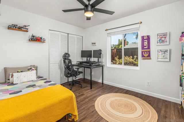 17162 Poblado Ct, San Diego CA: https://media.crmls.org/mediaz/7dce9fec-f3e3-4575-b066-efb5fa0af717.jpg