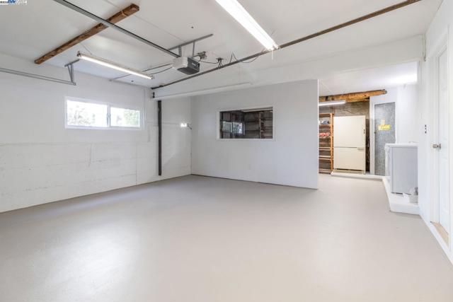 6919 Wilson Way, El Cerrito CA: https://media.crmls.org/mediaz/7dcf2ec9-d493-4ac6-9ff1-912d08c92331.jpg