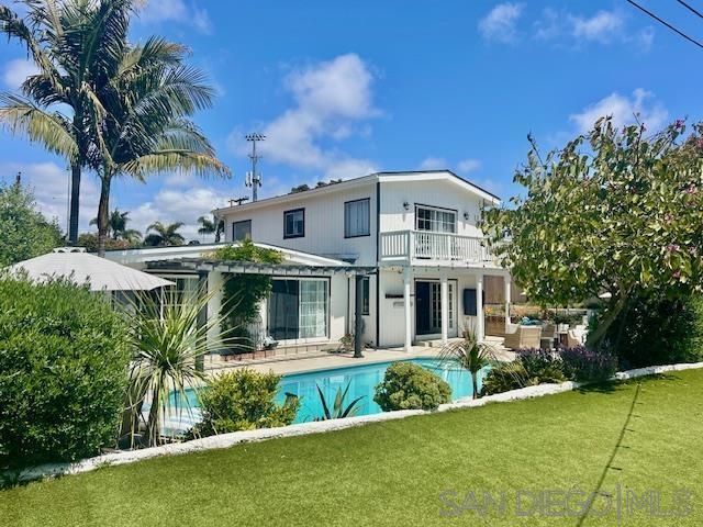 3275 Maezel Ln, Carlsbad CA: https://media.crmls.org/mediaz/7dcf8db4-5fde-44c7-bfec-b8b872e1169a.jpg