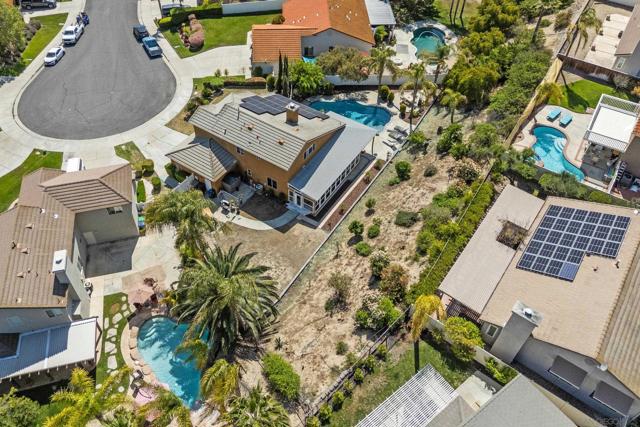 32246 Cour Meyney, Temecula CA: https://media.crmls.org/mediaz/7dcfa20b-7f83-43d7-bdae-5eae30ca668f.jpg