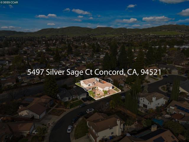 5497 Silver Sage Ct, Concord CA: https://media.crmls.org/mediaz/7dd00cce-58c9-4f4c-a36d-2f2e433b9b87.jpg