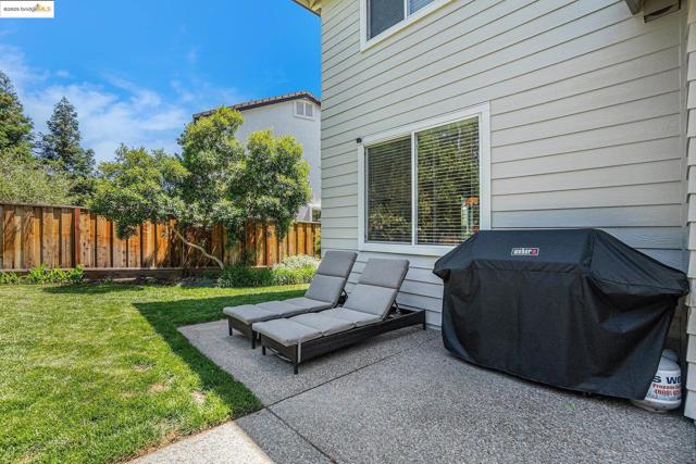 1951 Newton Drive, Brentwood CA: https://media.crmls.org/mediaz/7dd04419-1996-46d3-a1d3-53c182a3b55d.jpg