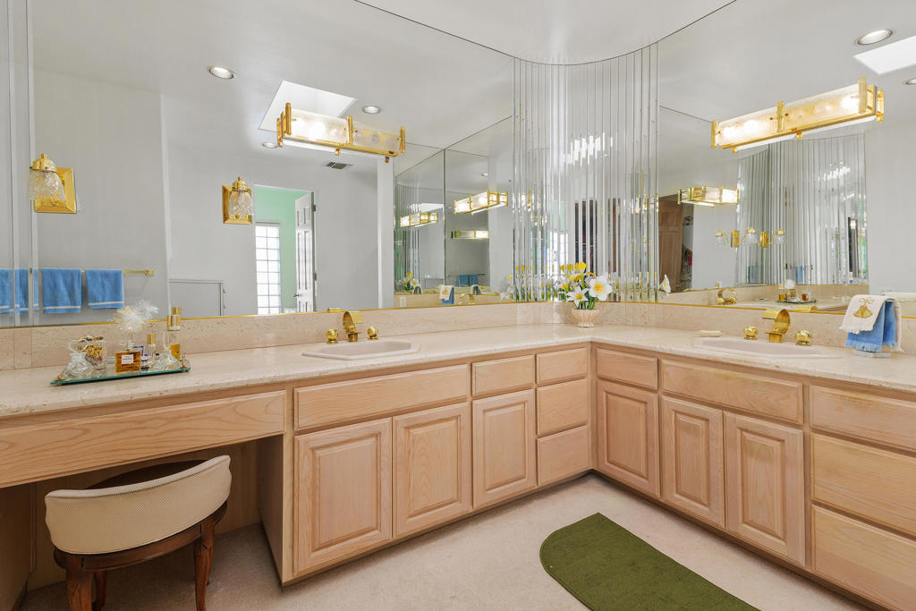 MLS #219131185DA image #32