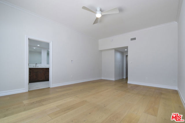 23637 Park Belmonte, Calabasas CA: https://media.crmls.org/mediaz/7dd186d5-f7ae-452e-bc23-74b6765a2283.jpg