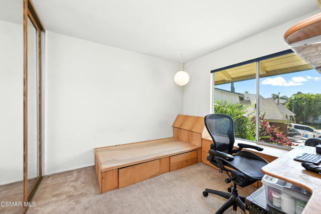 1589 N Alva Circle, Simi Valley CA: https://media.crmls.org/mediaz/7dd1eda2-5e7e-45f4-bcab-b1b9178c9751.jpg