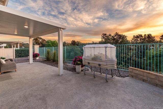 Detail Gallery Image 42 of 66 For 2955 Avendia Valera, Carlsbad,  CA 92009 - 5 Beds | 3 Baths