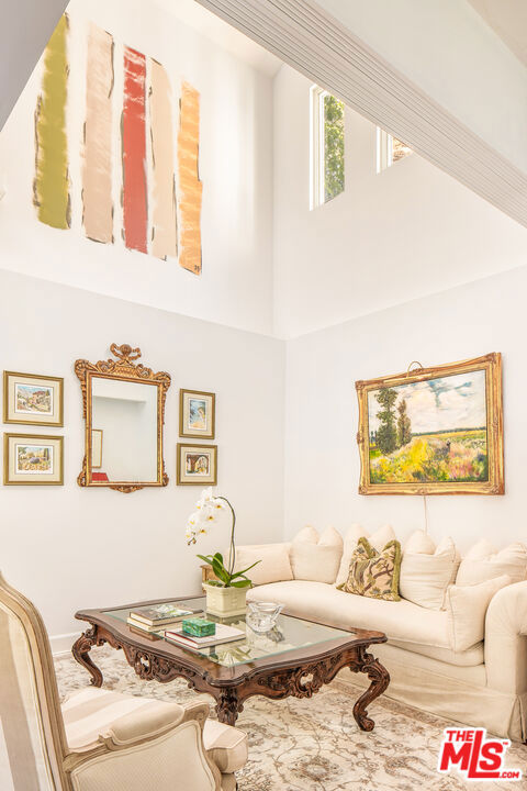 1647 N Beverly Glen Boulevard, Los Angeles CA: https://media.crmls.org/mediaz/7dd2279f-e400-4798-bfbe-47feb4ceb13f.jpg