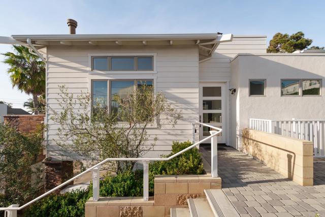 Detail Gallery Image 32 of 36 For 611 Stratford Ct, Del Mar,  CA 92014 - 2 Beds | 3/1 Baths