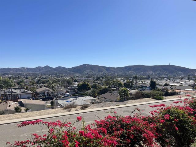 3535 Linda Vista Drive, San Marcos CA: https://media.crmls.org/mediaz/7dd3137e-f3f4-4131-9a0f-b461a300a5dc.jpg