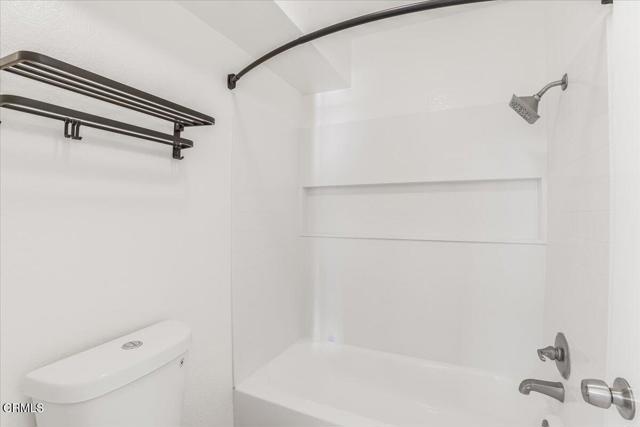 3630 Dallas Drive, Oxnard CA: https://media.crmls.org/mediaz/7dd491e3-e6d4-4b31-84c7-5af32ce60e98.jpg