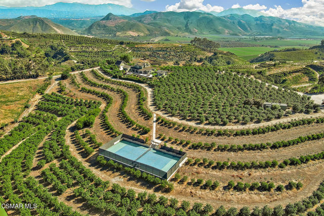 10255 Presilla Road, Santa Rosa CA: https://media.crmls.org/mediaz/7dd574a3-7363-40cb-84dd-be7f26971a9b.jpg