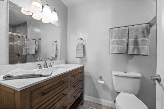 5095 Nottingham Ct, Newark CA: https://media.crmls.org/mediaz/7dd63cac-18cd-4454-995d-1b87bc03164c.jpg