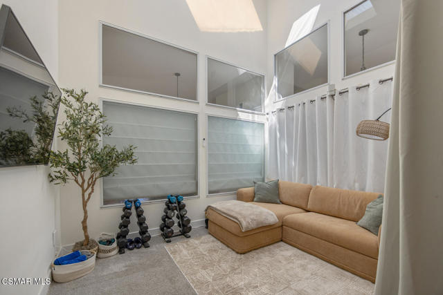 Image 40 of 69 For 4900 Kilburn Court