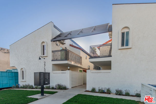2757 Andreo, Torrance CA: https://media.crmls.org/mediaz/7dd7441b-2ef1-4310-8acf-386952b73e63.jpg
