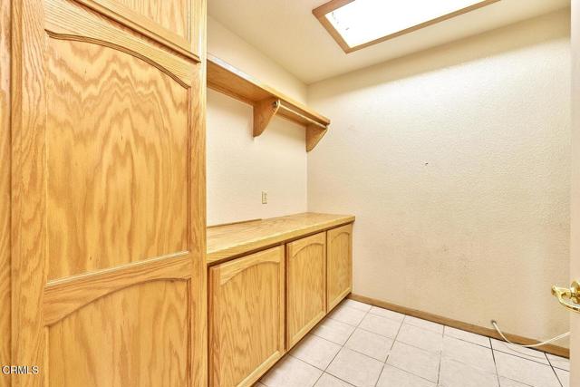 Detail Gallery Image 11 of 55 For 7176 Cataba Rd, Oak Hills,  CA 92344 - 4 Beds | 2/1 Baths