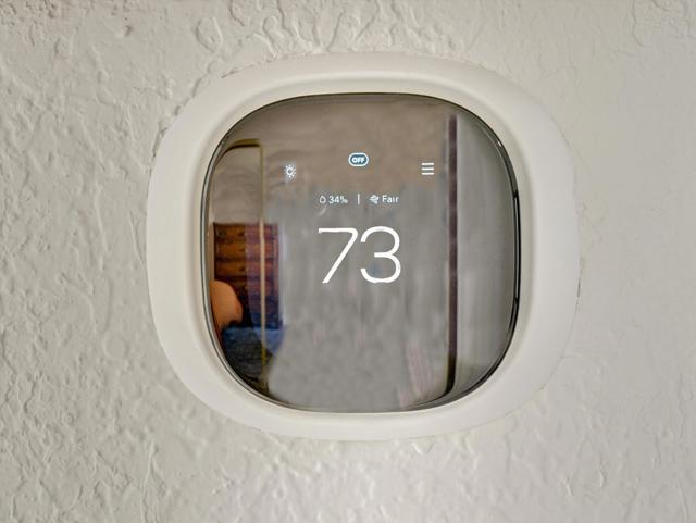171 Winterhaven Circle, Palm Desert CA: https://media.crmls.org/mediaz/7dd941ec-6494-4289-b065-b0d6624d0a0f.jpg