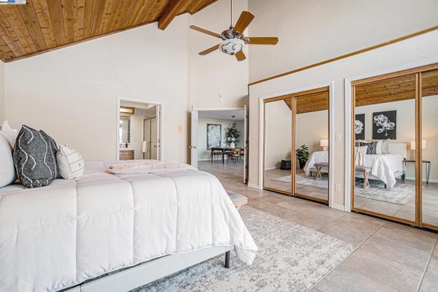 4325 Monterey ct, Discovery Bay CA: https://media.crmls.org/mediaz/7dd9a4c3-8dba-41fa-bbd3-c536aa756074.jpg