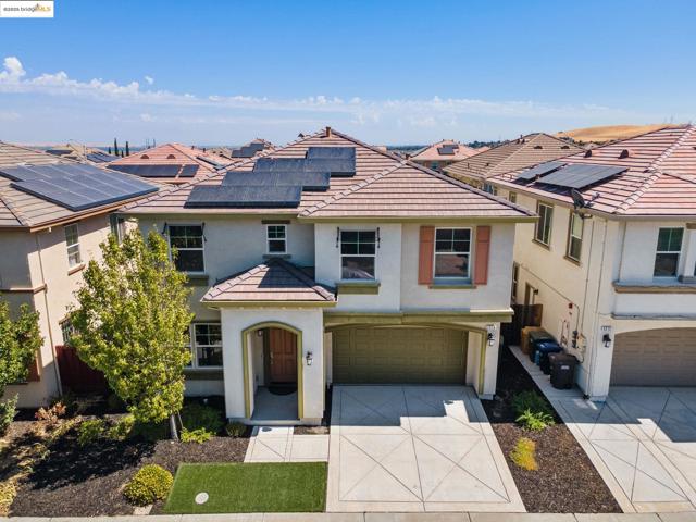 2218 Toscana Dr, Pittsburg CA: https://media.crmls.org/mediaz/7ddb25ea-9a5b-4391-b02f-9579ea7d5837.jpg