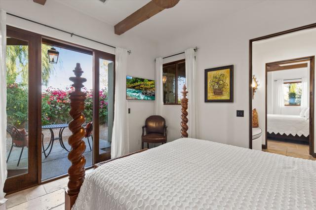 2489 Tuscany Heights Drive, Palm Springs CA: https://media.crmls.org/mediaz/7ddb2fea-15fe-4957-a790-ebe84064763b.jpg