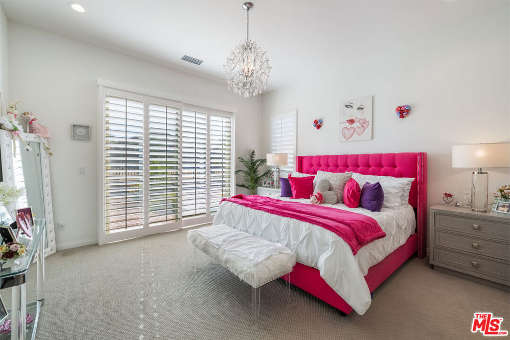 MLS #25615411 image #23