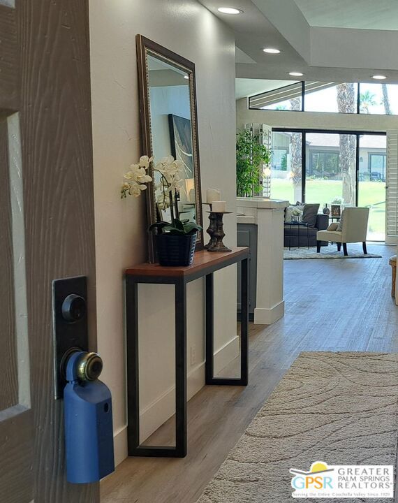 307 Appaloosa Way, Palm Desert CA: https://media.crmls.org/mediaz/7ddc42af-7fb3-47b6-8754-e325a18c4d5a.jpg