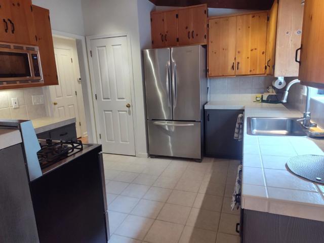136 Lorie Court, Walnut Creek CA: https://media.crmls.org/mediaz/7ddd0fff-fe13-4760-af41-ead55fe89b4c.jpg