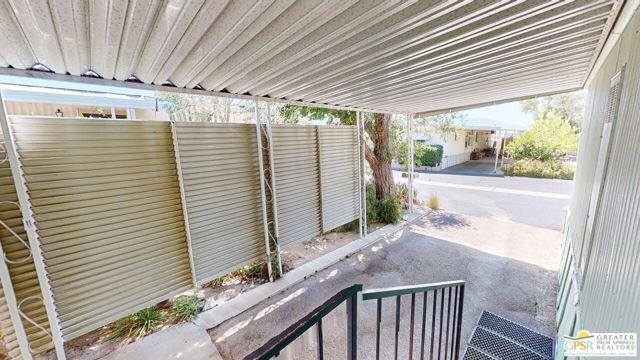 18555 Roberts Road, Desert Hot Springs CA: https://media.crmls.org/mediaz/7ddd26e9-268f-4b68-b05f-cde7e9e07682.jpg