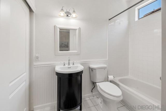 Image 36 of 55 For 12064 Mannix Road