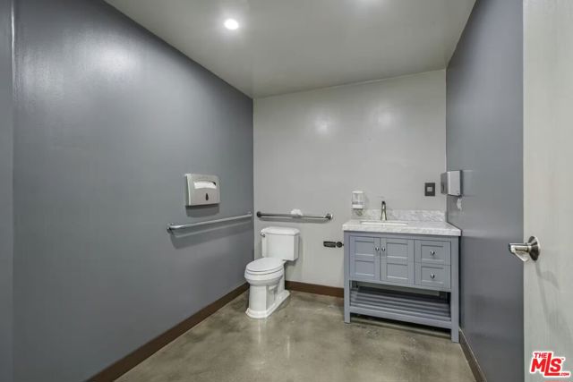  Commercial for Sale in Beverly Hills, California