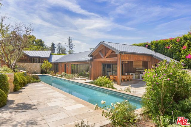 937 & 935 Las Lomas Avenue, Pacific Palisades, CA 90272