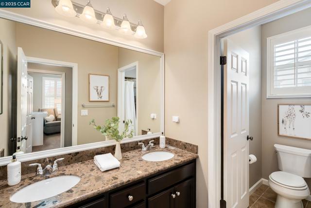 5617 Evolene St, Danville CA: https://media.crmls.org/mediaz/7ddf4ab1-4ef0-4668-b340-d4b551ae1bcd.jpg