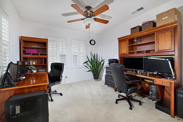 7319 Paseo Capuchina, Carlsbad CA: https://media.crmls.org/mediaz/7ddfa9fe-6f7d-42e2-8f84-166cd74a7fe7.jpg