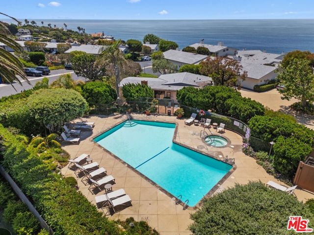 6798 Las Olas Way photo 17