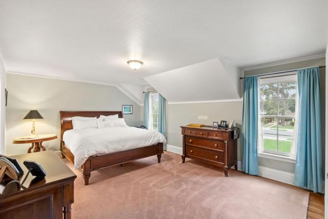 Image 40 of 94 For 1486 Newport Avenue