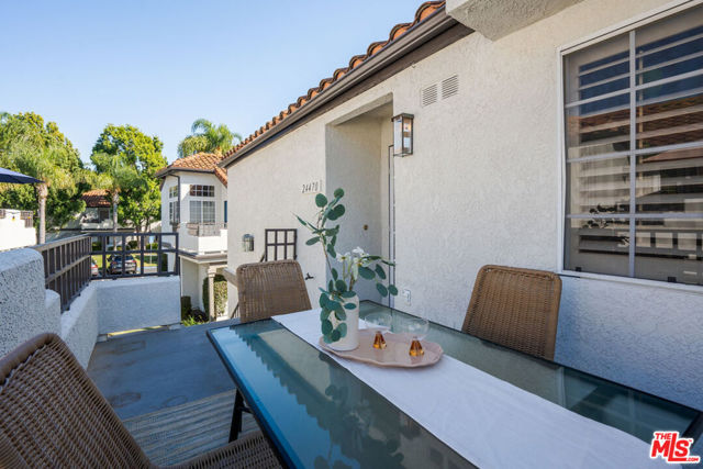 24470 Kathleen Drive, Laguna Niguel CA: https://media.crmls.org/mediaz/7de3eaff-31cc-448b-9ceb-8702b09ea6b7.jpg