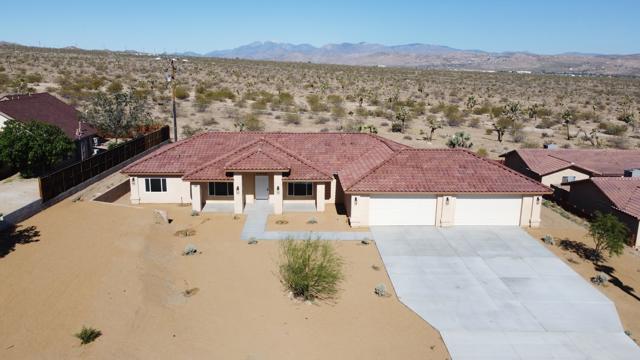 7160 Olympic Road, Joshua Tree CA: https://media.crmls.org/mediaz/7de3f534-e27c-403f-aaf0-2fa593b7e557.jpg