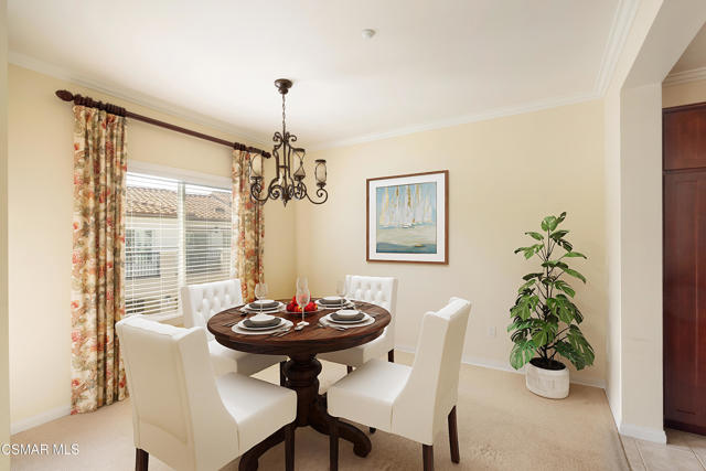 485 Country Club Drive, Simi Valley CA: https://media.crmls.org/mediaz/7de5774c-6495-4563-8cf1-45cb4272ed13.jpg