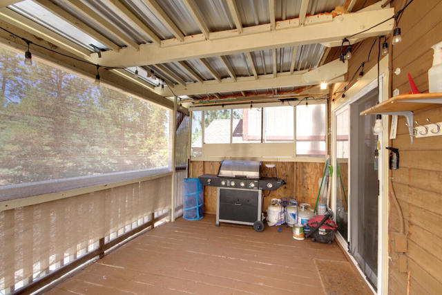 735 Santa Barbara Avenue, Sugarloaf CA: https://media.crmls.org/mediaz/7de6d89b-97b0-44d5-9407-a365b7c3ad34.jpg