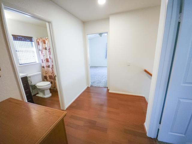 1715 Las Palmas Lane, Escondido CA: https://media.crmls.org/mediaz/7de71a47-a259-4c4f-9825-f1313dd4b652.jpg